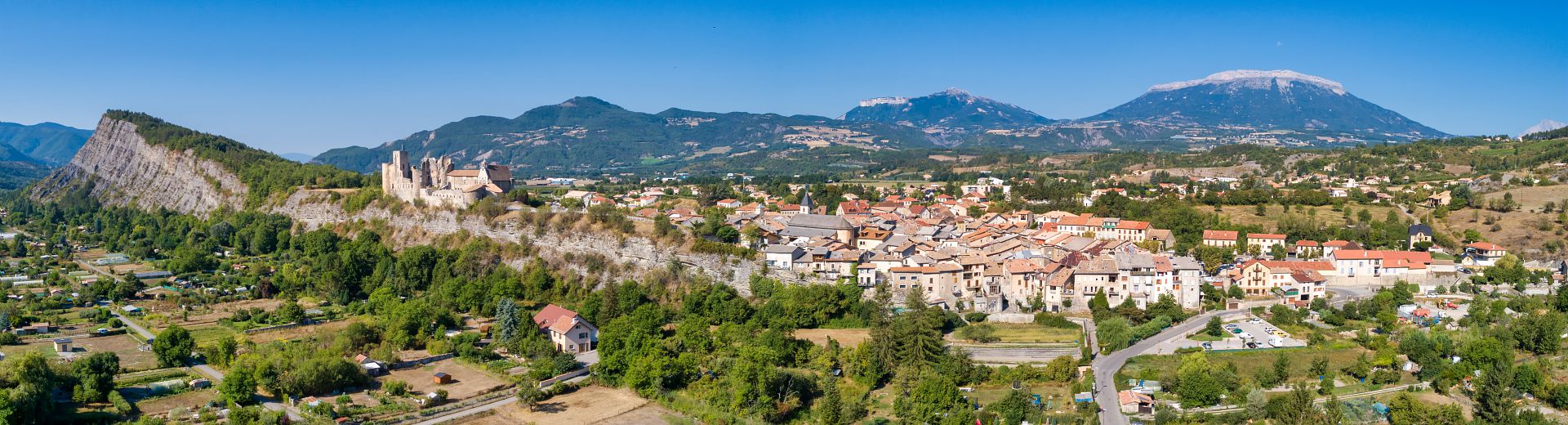 Paysage de Tallard dans les Hautes-Alpes